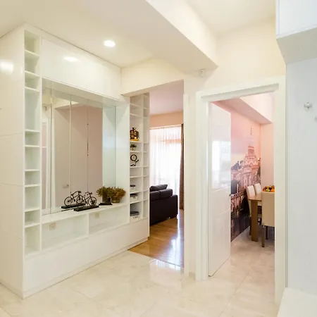 Apartment In The City Center Tbilisi Exterior photo